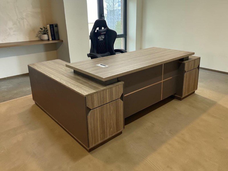 Bảo dưỡng bàn gỗ tự nhiên để dùng bền chục năm