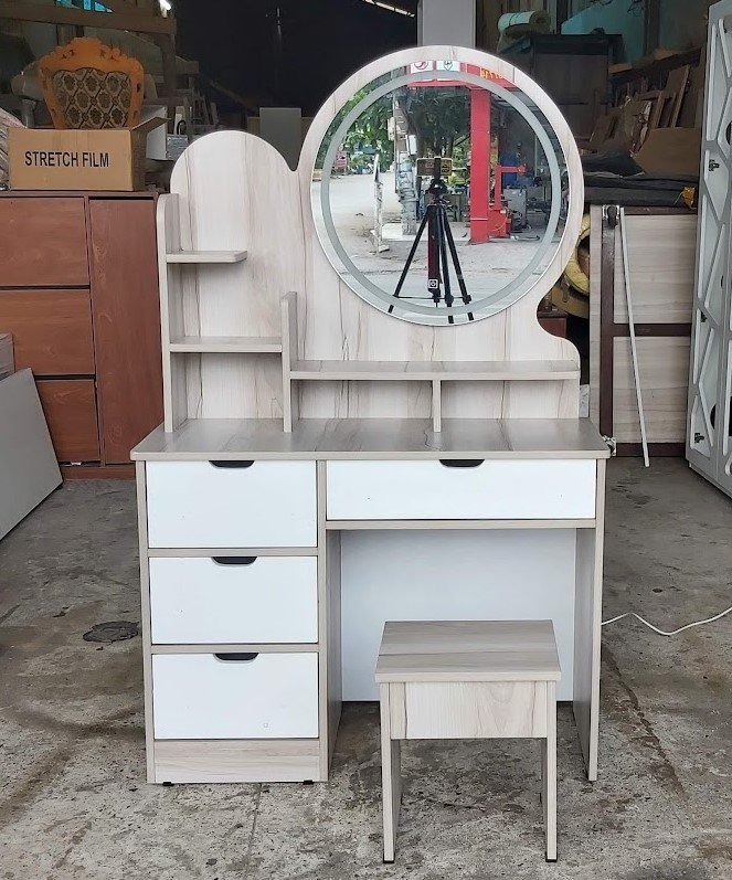 Bàn trang điểm gỗ công nghiệp có đèn led