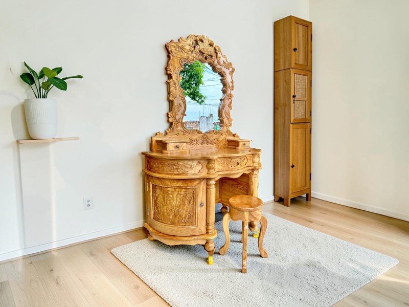 Chọn bàn trang điểm chất liệu gỗ tự nhiên cho studio