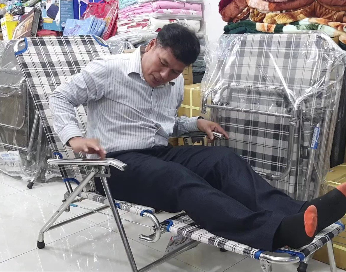 Ghế bố xếp nằm ngủ gấp gọn tại TPHCM