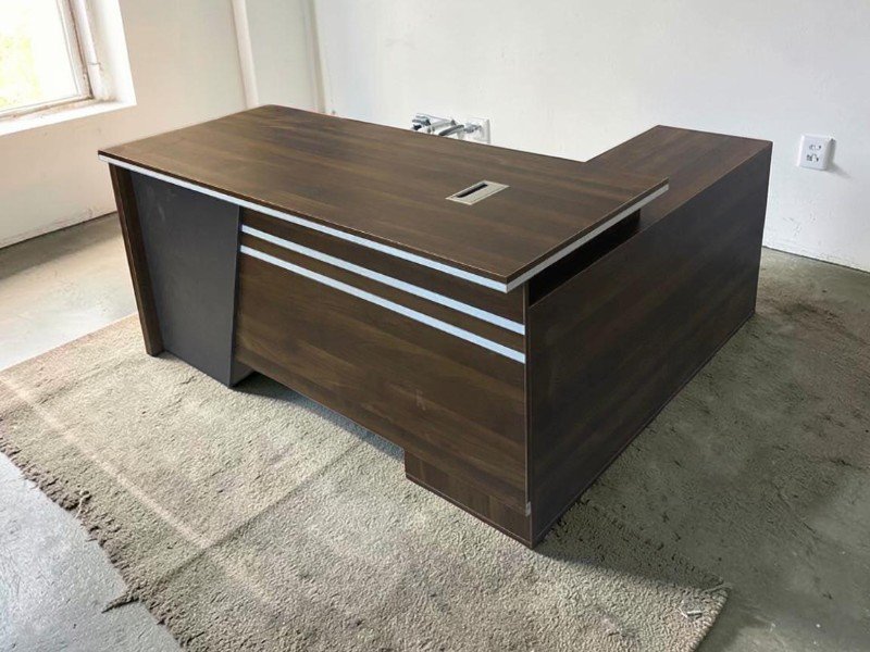 Kinh nghiệm chọn bàn ghế văn phòng gỗ công nghiệp Kỹ thuật mộng ghép bàn văn phòng