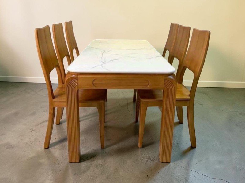 Lời khuyên mua bàn ăn gỗ
