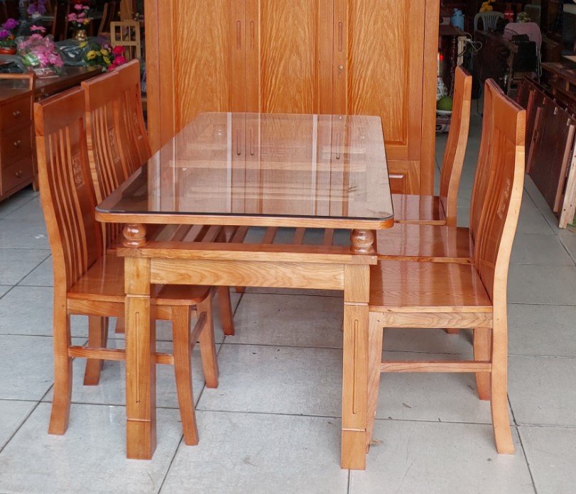 Bàn ăn gỗ xoan đào