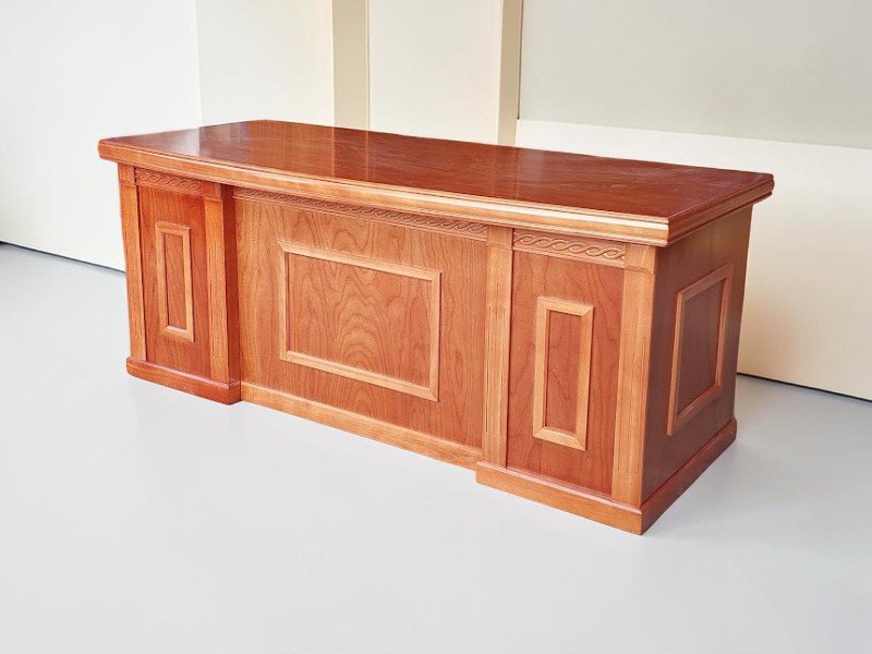 Bàn giám đốc gỗ tự nhiên sang trọng và đẳng cấp bàn làm việc giám đốc gỗ sang trọng mộng đuôi én hộc kéo