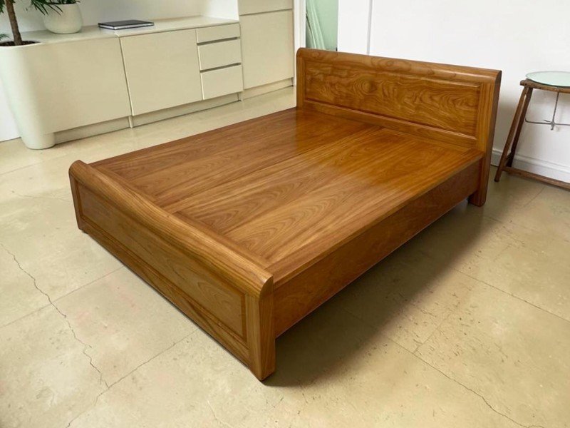 giường gỗ sồi nga 1m6 tại TPHCM