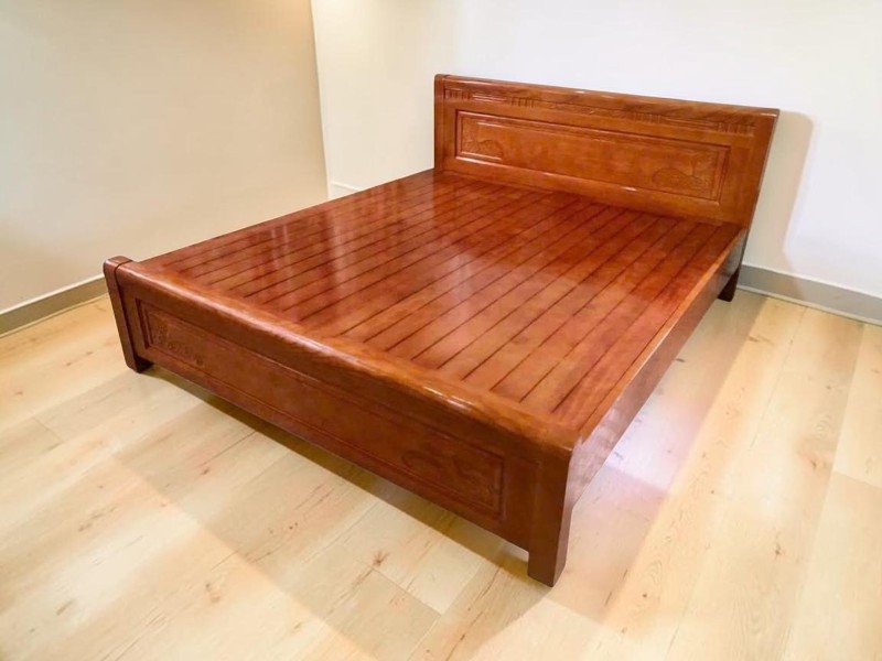 giường gỗ sồi nga 1m6 tại TPHCM