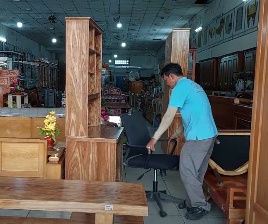 Mẫu bàn học liền kệ sách gỗ tự nhiên size 1m2