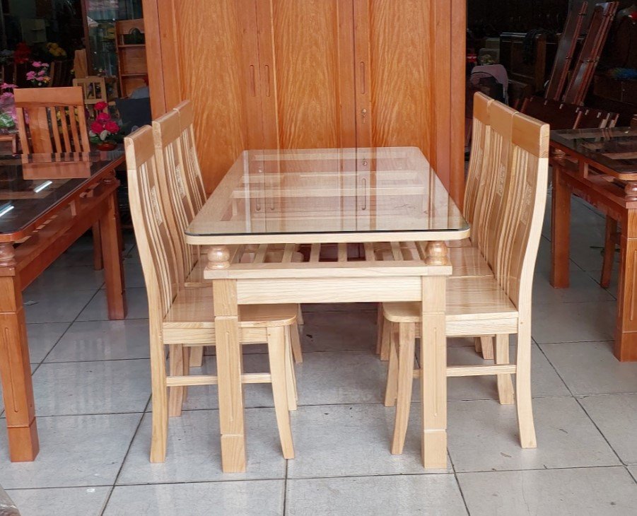 Góc chụp chân ghế gỗ sồi bộ bàn ăn 6 ghế