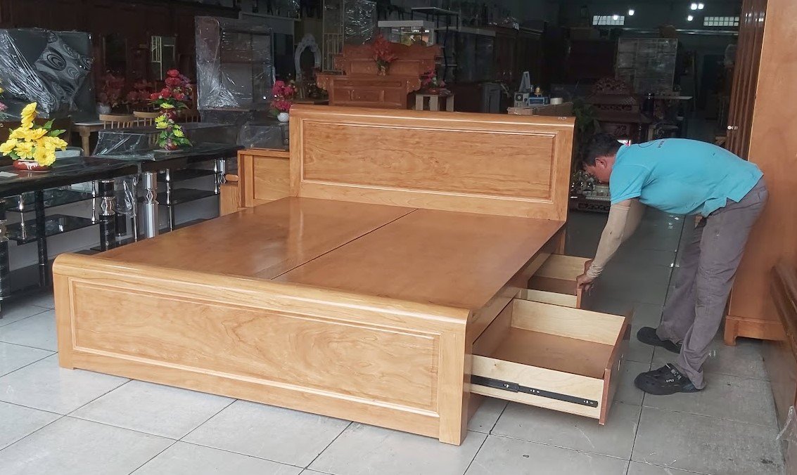Giường gỗ tự nhiên kích thước 1m8 cho phòng ngủ rộng