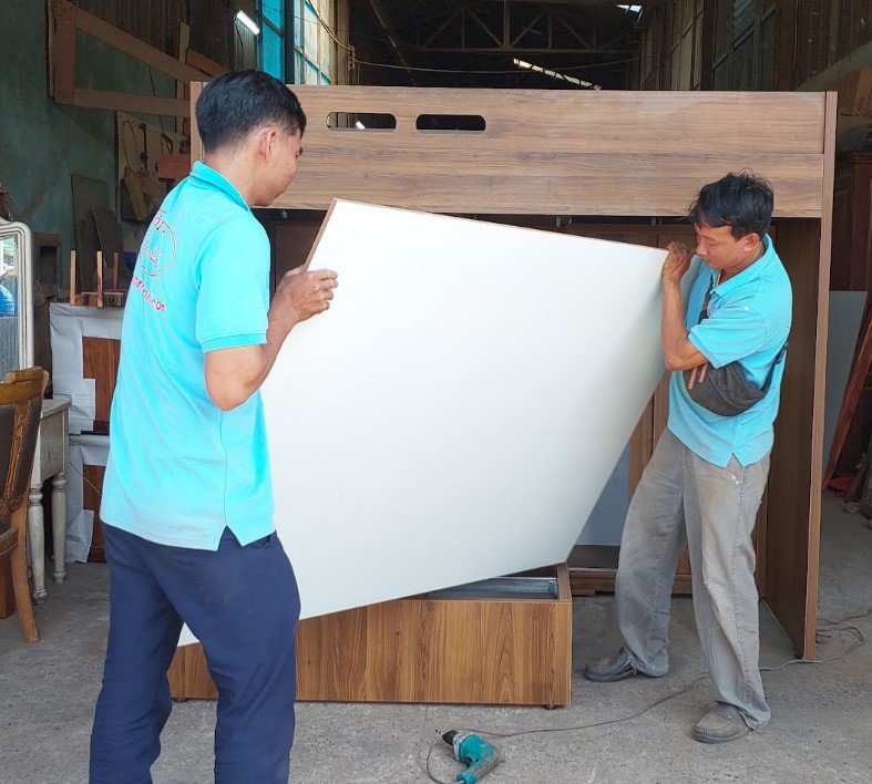 Thanh chắn an toàn trên giường tầng gỗ cho bé
