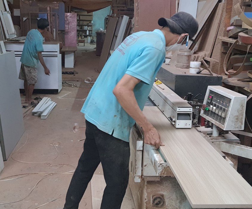 Vách ngăn phòng khách kết hợp kệ tivi MS 3019
