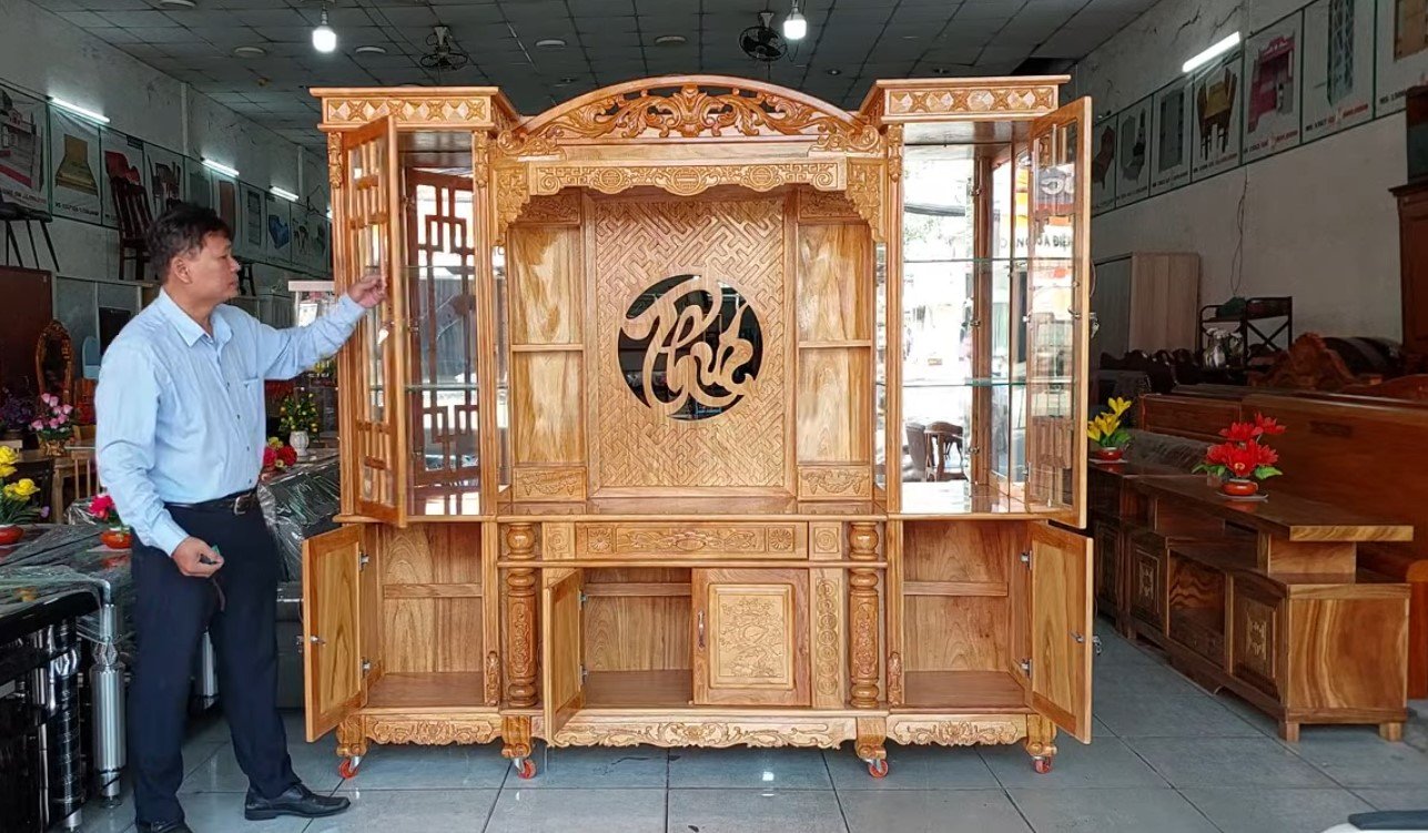 Tủ tivi gỗ gõ đỏ kết hợp bàn thờ và tủ rượu tiện dụng