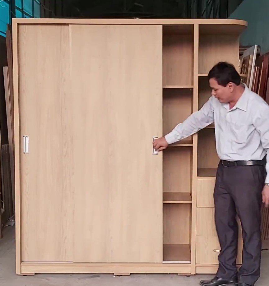 Tủ quần áo cánh lùa có kệ trang trí MS 3470 Tủ quần áo cánh lùa có kệ trang trí