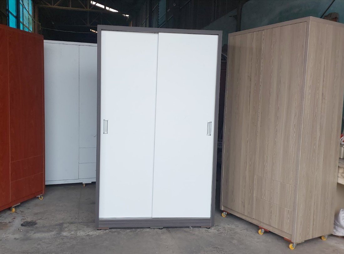 Mặt trước tủ quần áo cửa lùa MS 3463 hoàn thiện tại xưởng