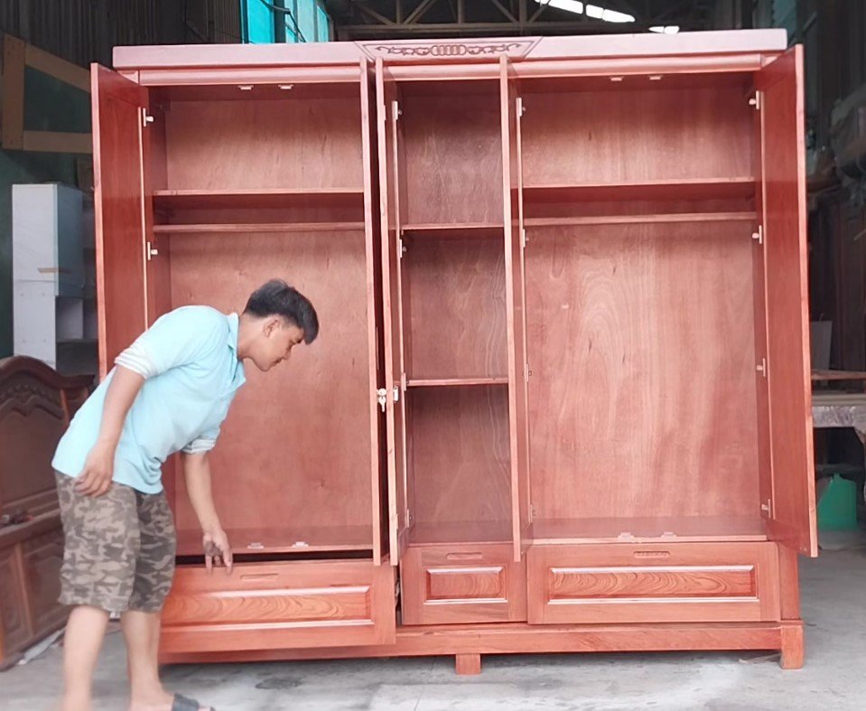 Tủ quần áo 4 cánh kèm kệ trang trí MS 3263