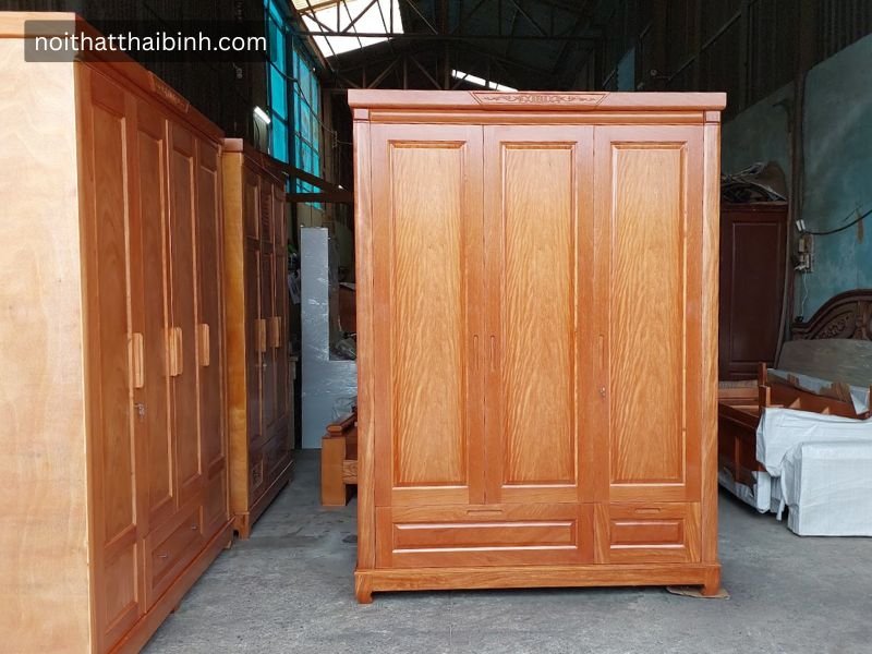 Tủ quần áo gỗ tự nhiên MS 3262 nhìn từ góc nghiêng