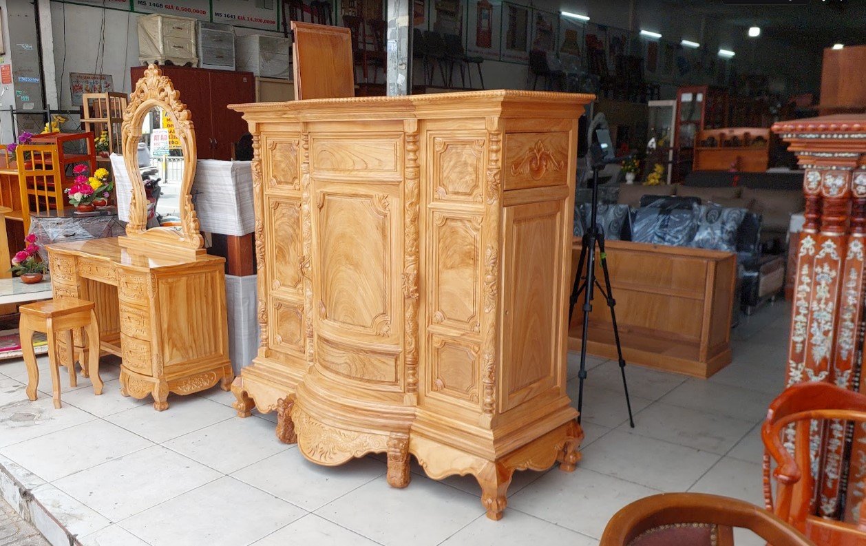 Tủ thờ bụng phệ gỗ gõ đỏ tự nhiên 3468 Chi tiết vân gỗ gõ đỏ trên tủ thờ bụng phệ