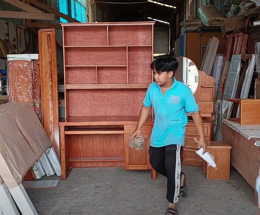 Bàn học liền kệ sách gỗ tự nhiên 2430