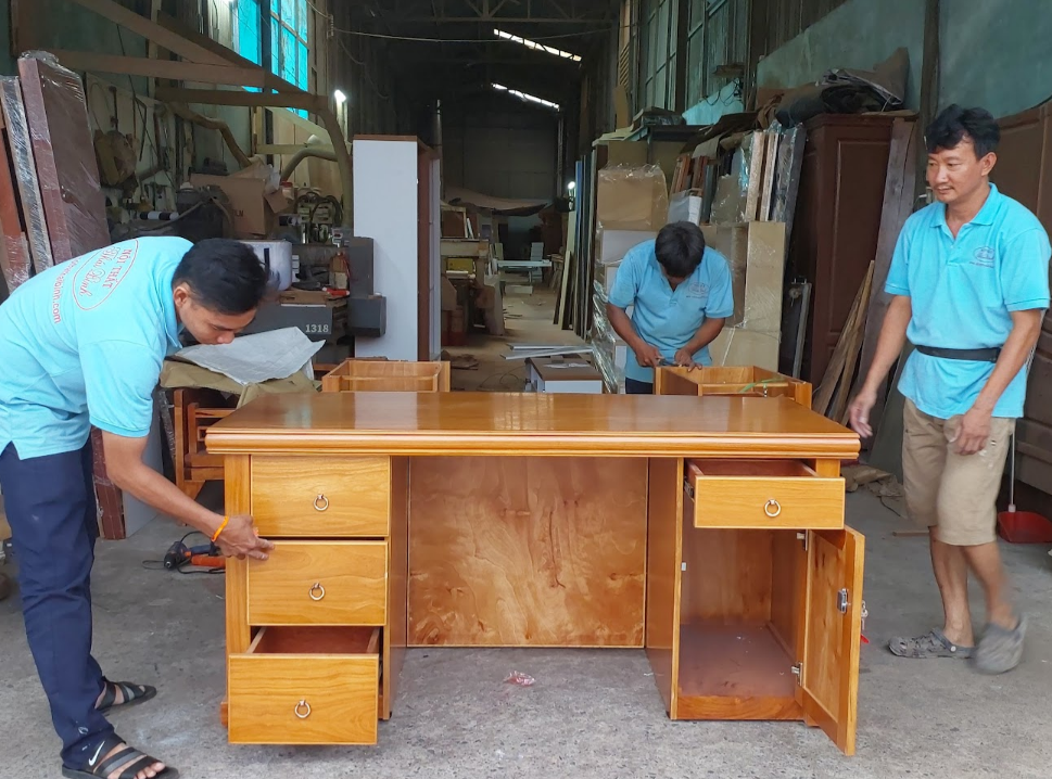 Bàn làm việc gỗ tự nhiên cao cấp MS 3423