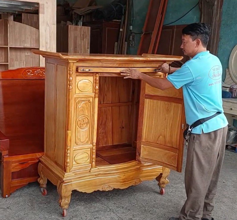 Tủ thờ cẩn xà cừ cao cấp MS 3382