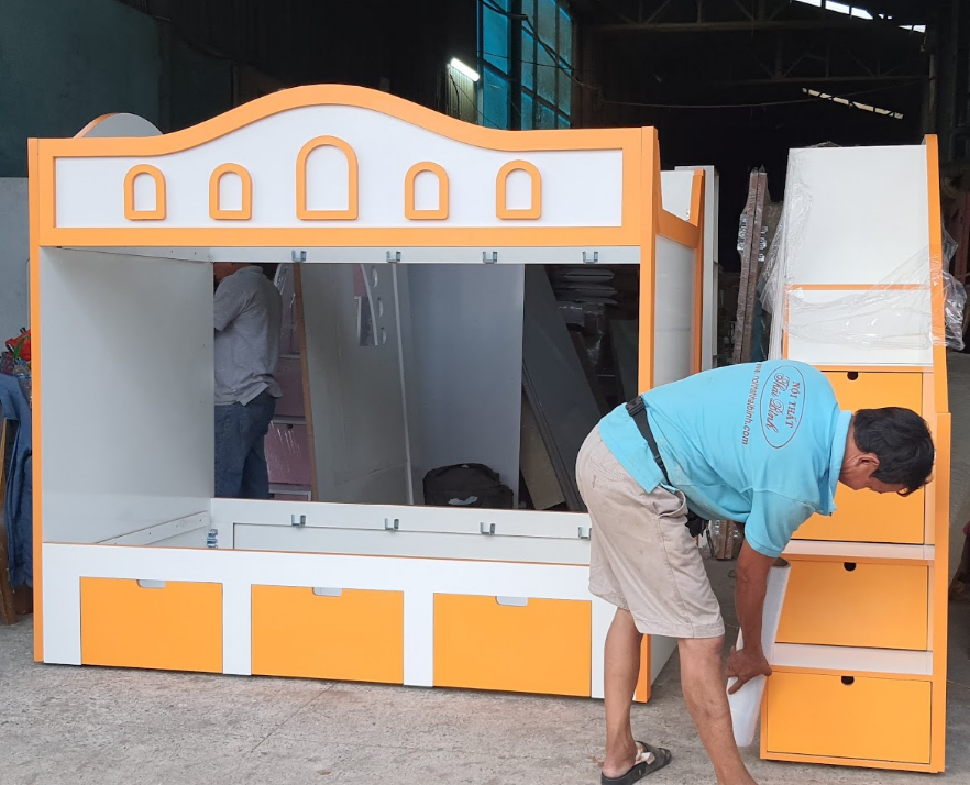 Giường tầng kết hợp bàn học và tủ quần áo MS 2766