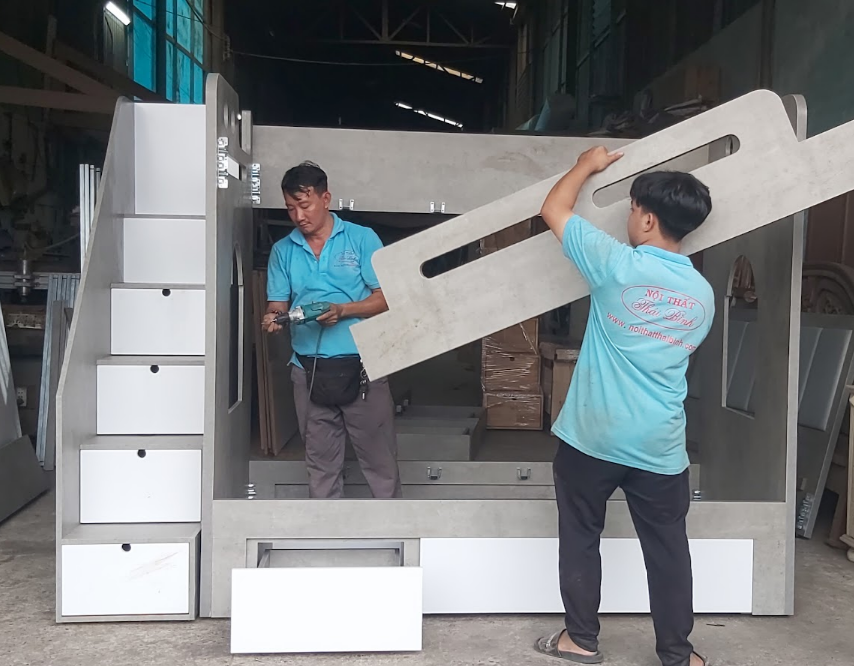 Giường tầng cho bé trai màu xanh MS 3253