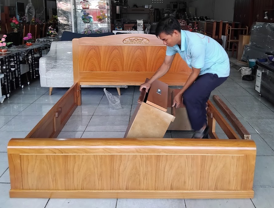 Giường ngủ gỗ tự nhiên có ngăn kéo MS 3467