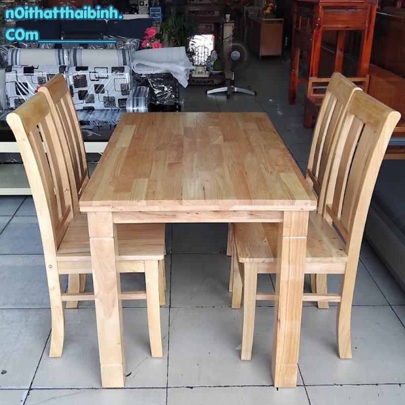 Bàn ăn gỗ cao su 4 ghế MS 3494 giá tốt TPHCM Góc nhìn từ trên xuống của bàn và ghế gỗ cao su