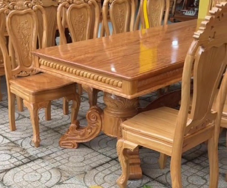 Bàn ăn gõ đỏ mặt nguyên tấm dày 3 phân MS 3501 - Giá tốt TPHCM Bàn ăn gỗ gõ đỏ nhìn từ góc trái